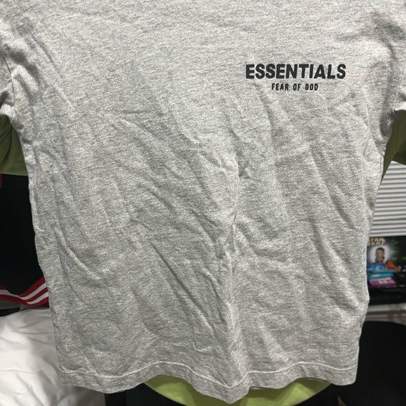 NWOT essentials youth grey tshirt size 10 fear of god. - Picture 7 of 7